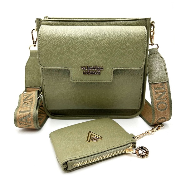 Brand new valentino purse with matching wallet - Picture 2 of 2